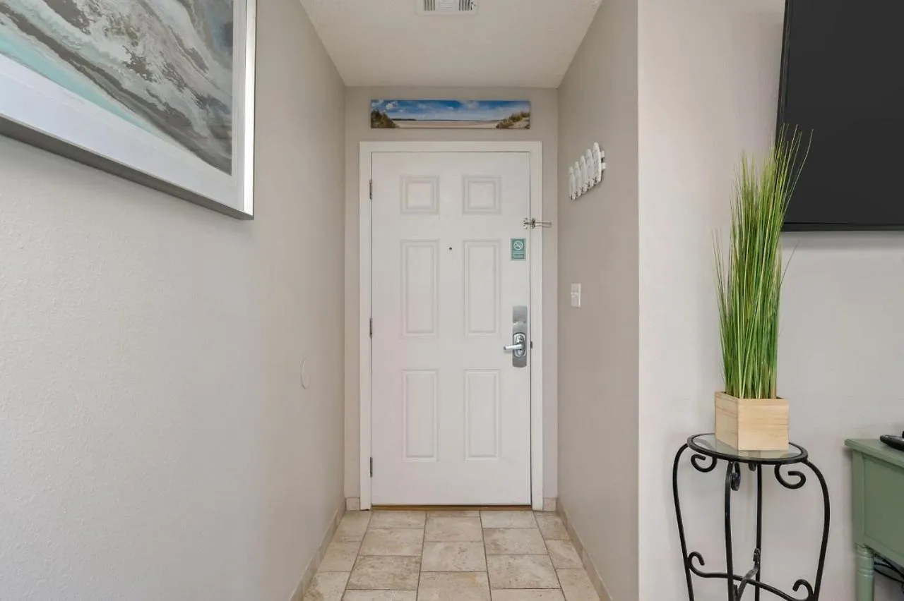 200 Yds To Private Gated Beach Access- 3Br-2Ba- Quiet Location In The Heart Of Destin! 0*, Дестин